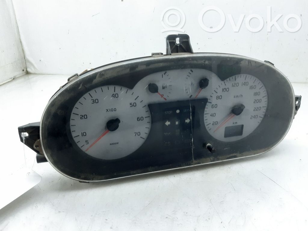 Renault Megane I Geschwindigkeitsmesser Cockpit