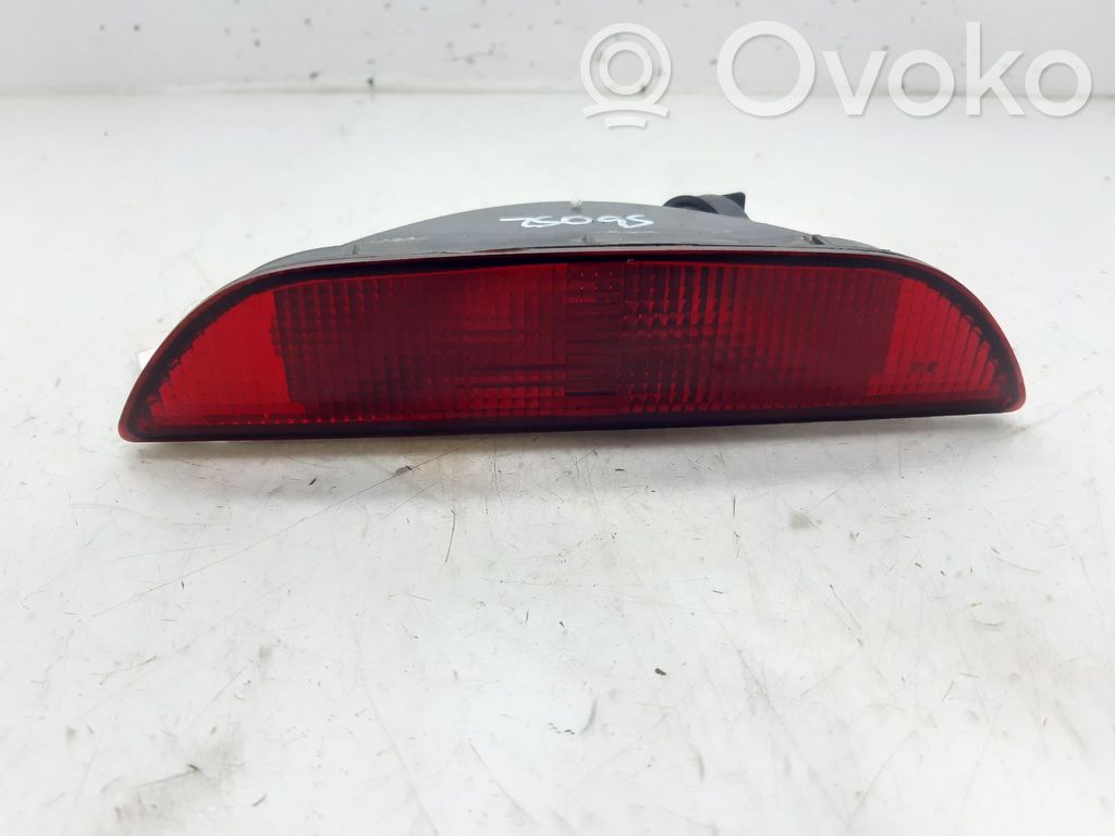 Nissan Note (E11) Luz de freno adicional/tercera 