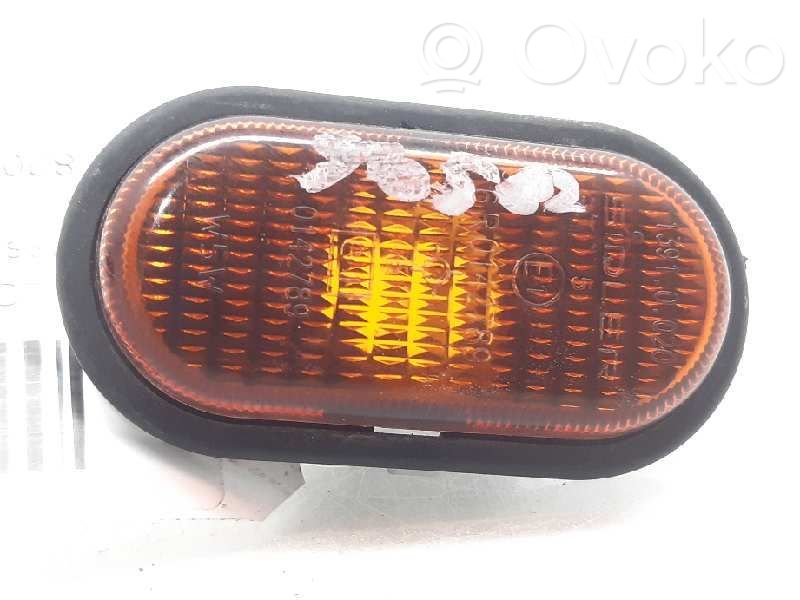 Nissan Primastar Piloto intermitente del guardabarros delantero 