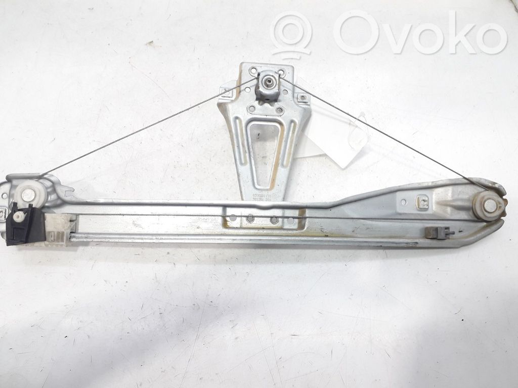 Renault Clio III Regulador manual de la ventanilla trasera 
