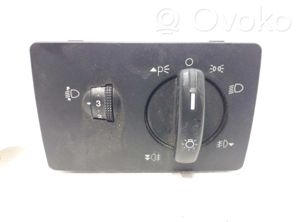 Lichtschalter   4M5T13A024MA