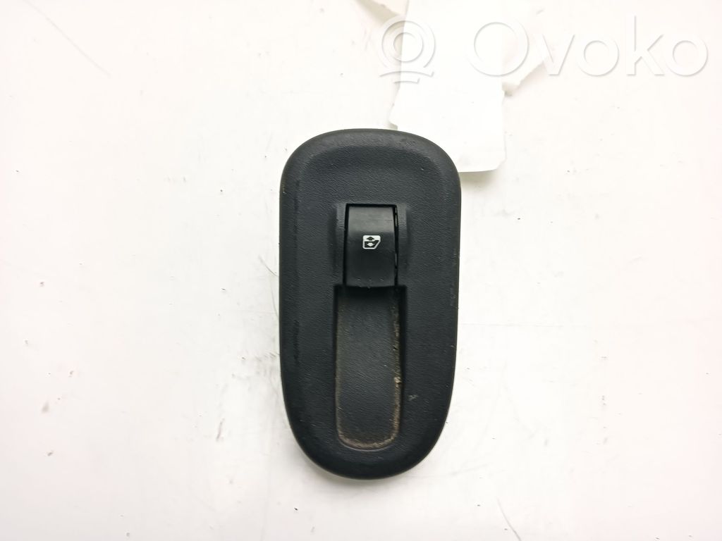 Renault Master III Electric window control switch 