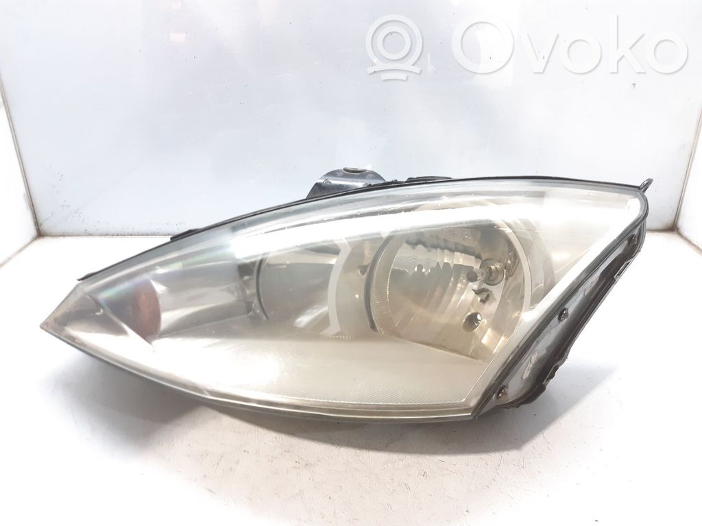 Ford Focus Headlight/headlamp 