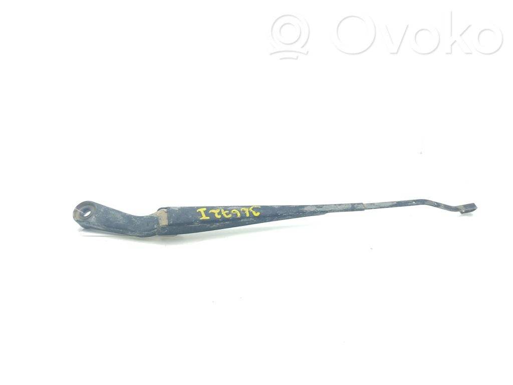 Opel Monterey Wischerarm vorne 