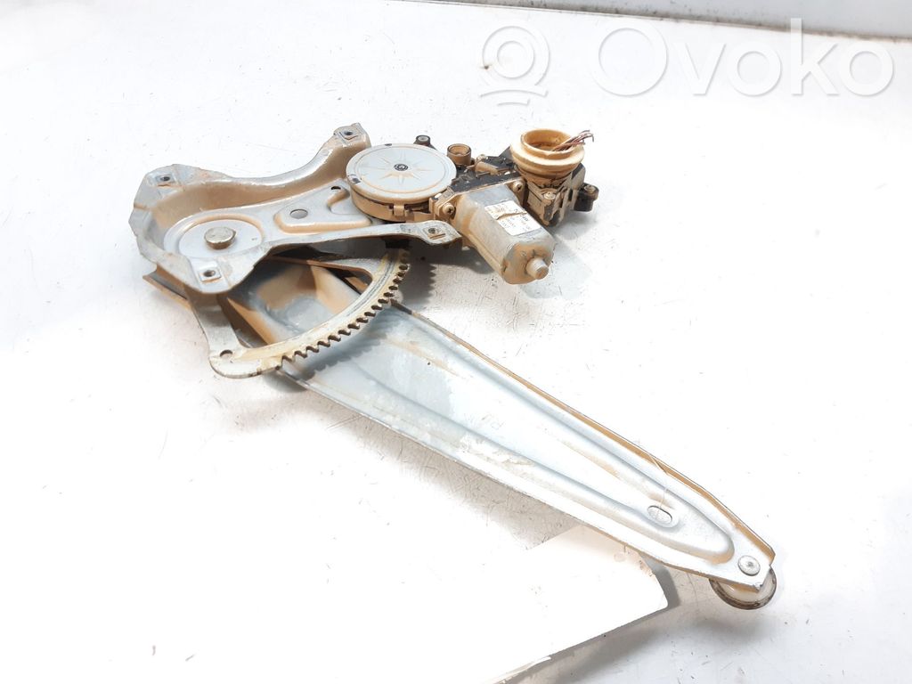 Toyota Verso Macara geam spate manuală 