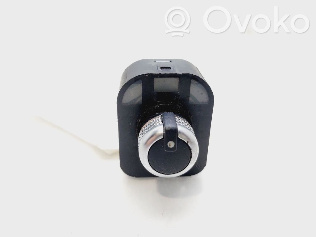 Sivupeilin kytkin   8V0959565D