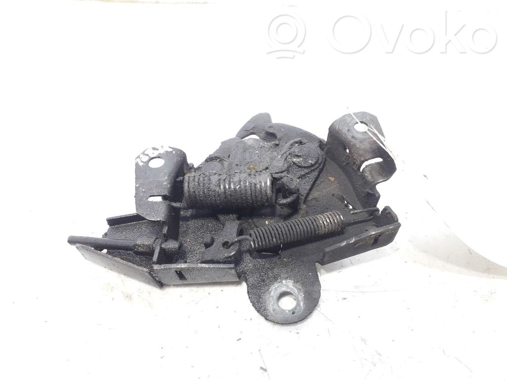 Mitsubishi Montero Tie down hook / loop 