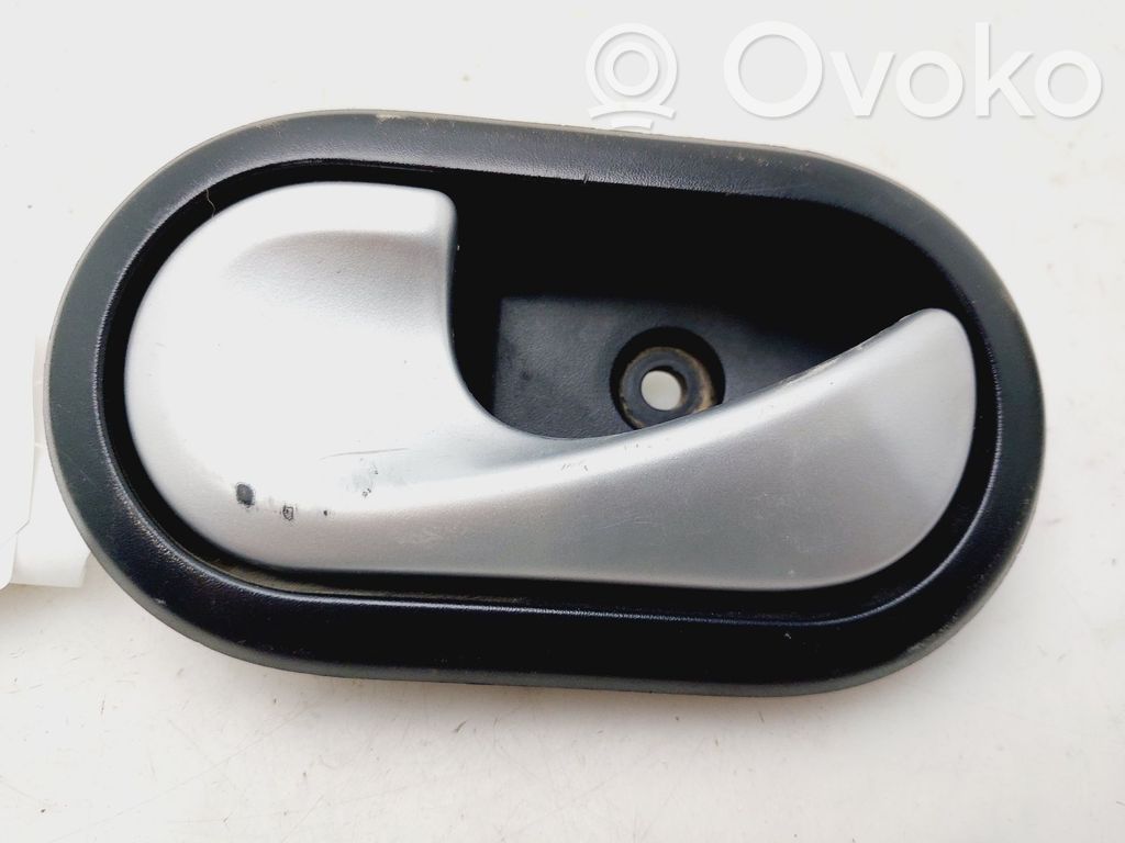 Manecilla interna puerta trasera   8200733848