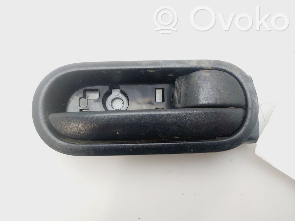 Mazda 2 Rankenėlė atidarymo vidinė 