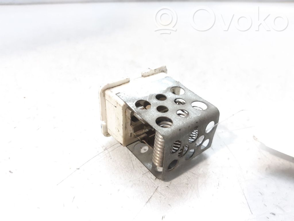 Rezystor / Opornik dmuchawy nawiewu   93180051