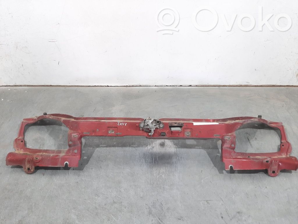 Citroen Saxo Верхняя часть панели радиаторов (телевизора) 