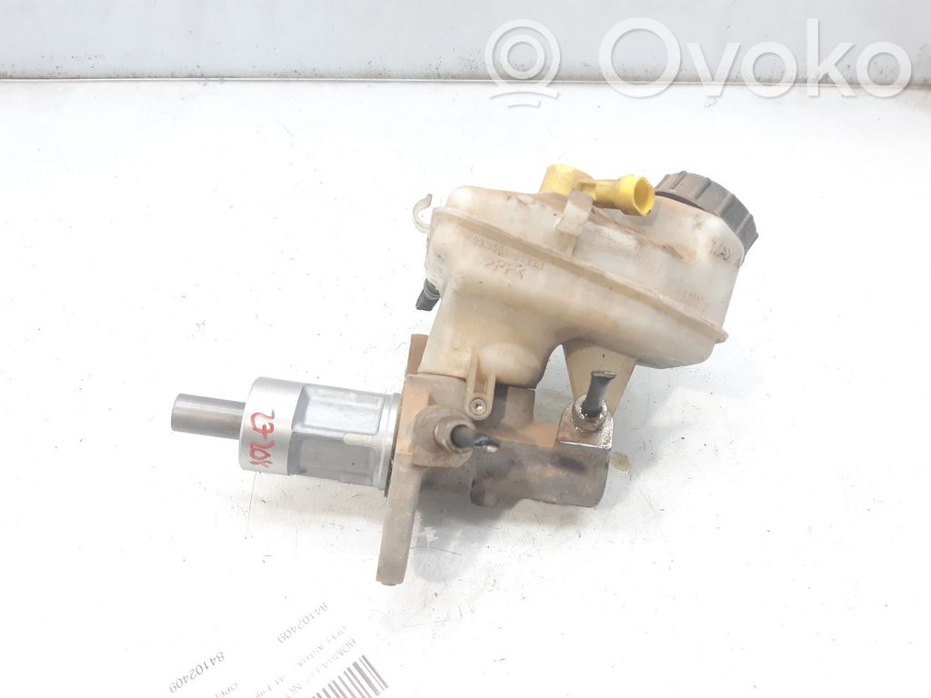 Opel Astra J Pääjarrusylinteri 