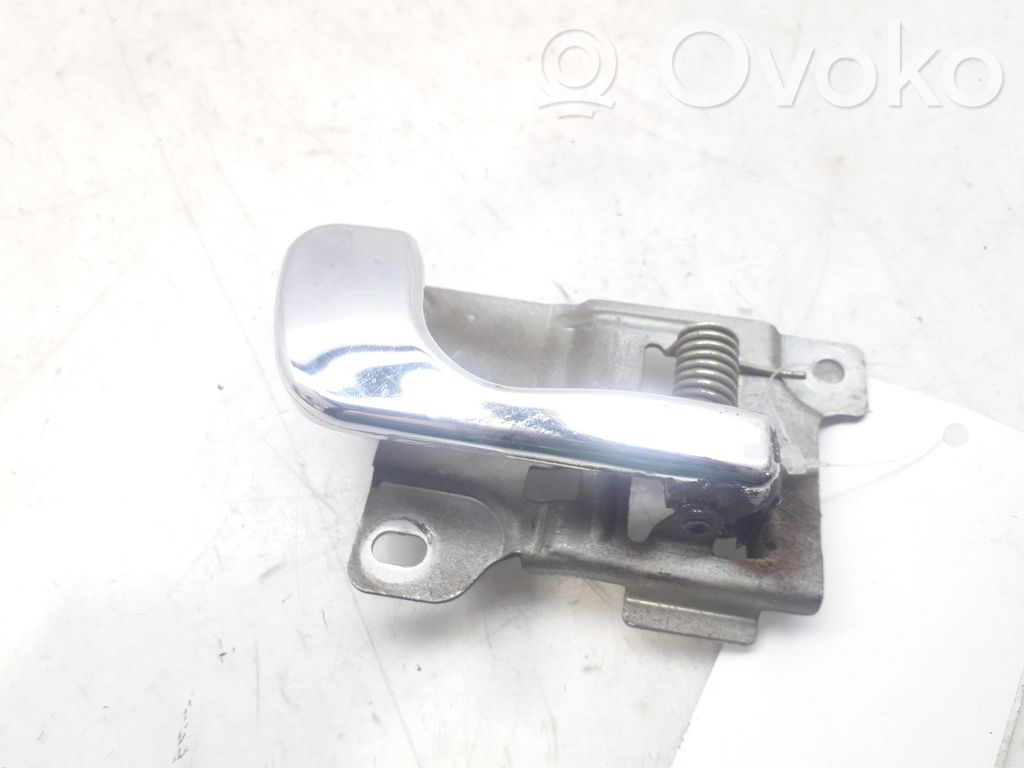 Etuoven sisäkahva   MB669170