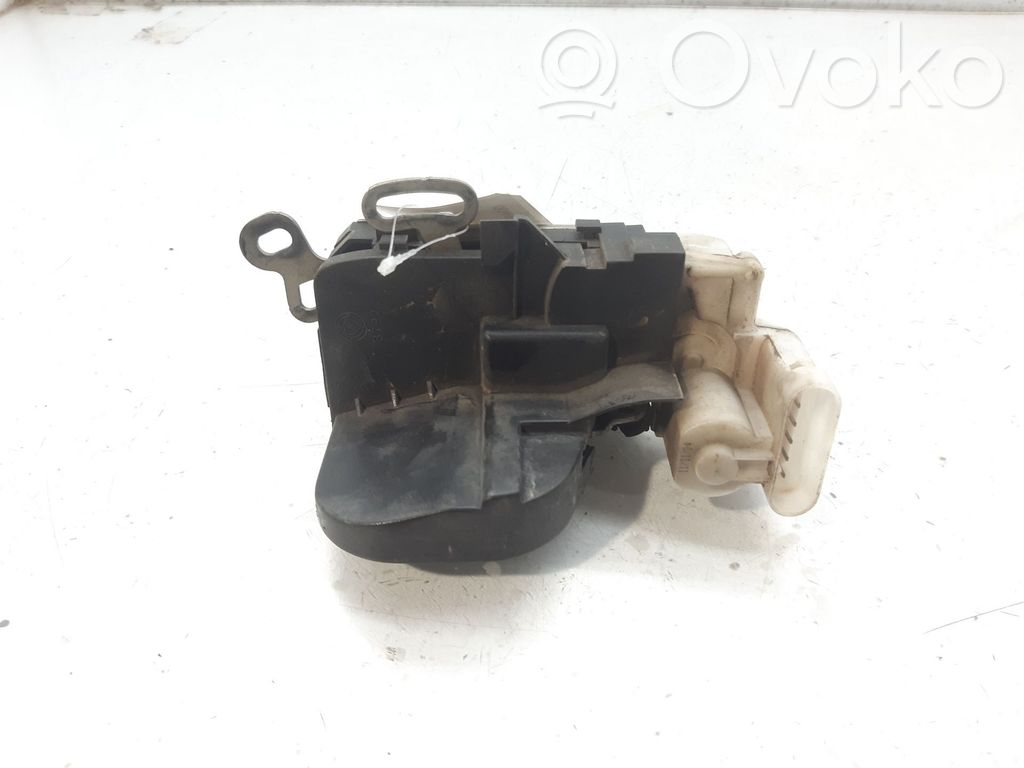 Alfa Romeo 147 Zamek drzwi przednich 