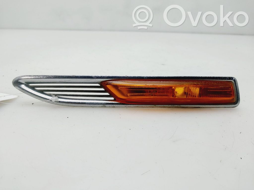 Seitenblinker   7S7113K354BD