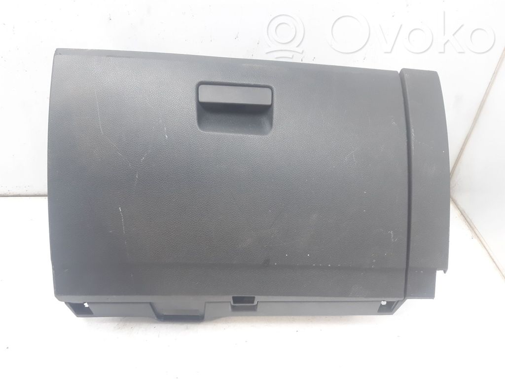 Seat Arona Guantera 