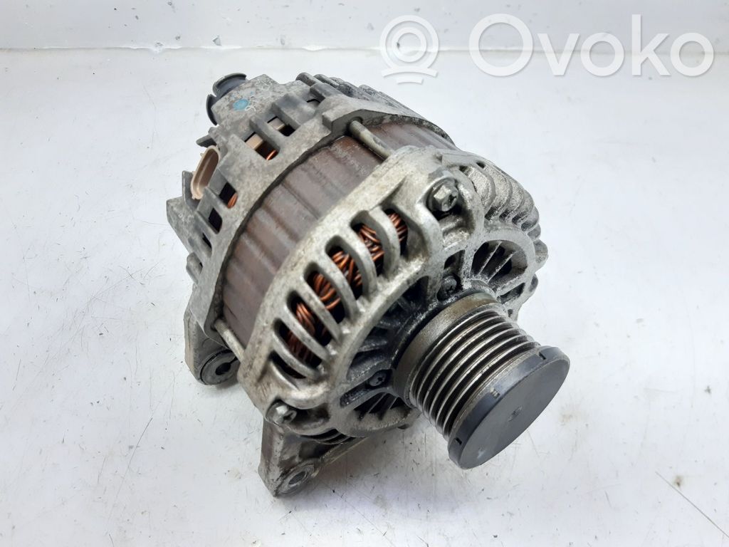 Nissan Tiida C11 Alternador 