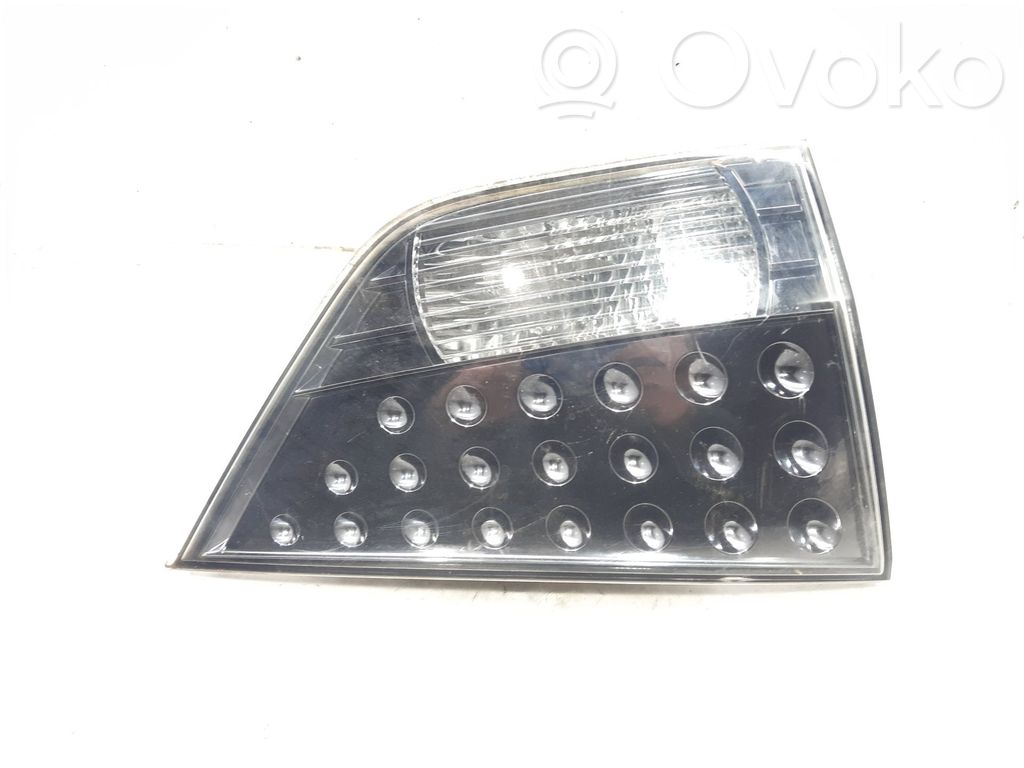 Takaluukun takavalot   8331A041