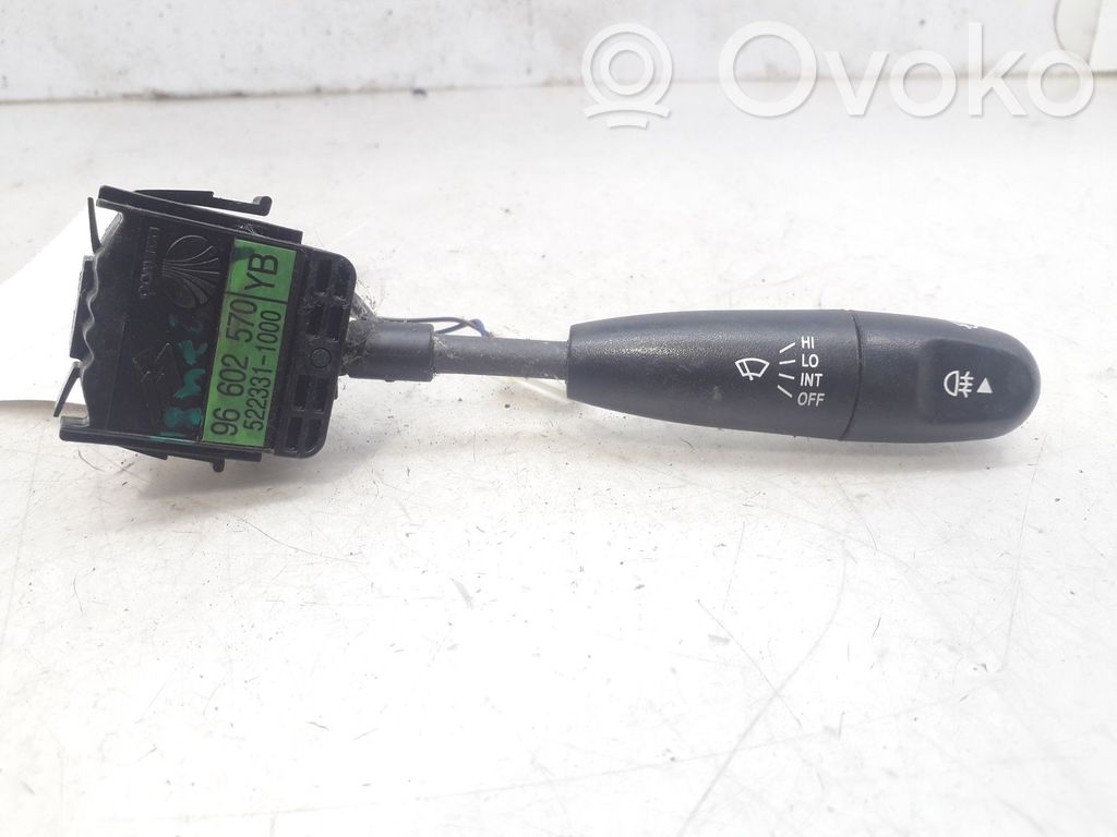 Chevrolet Aveo Palanca de control del limpiaparabrisas 