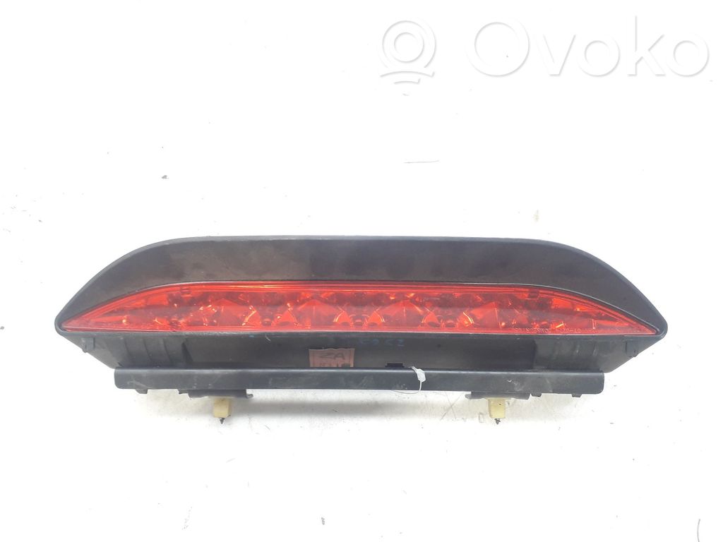 Chevrolet Kalos Third/center stoplight 