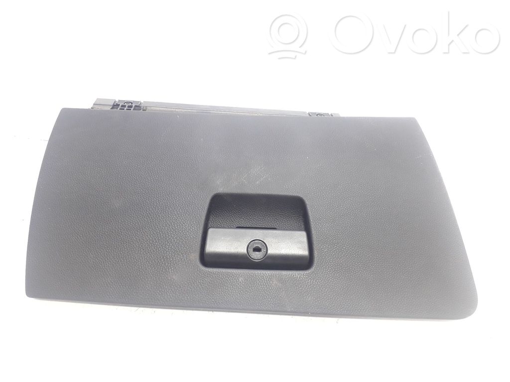 Hansikaslokero   51167120408