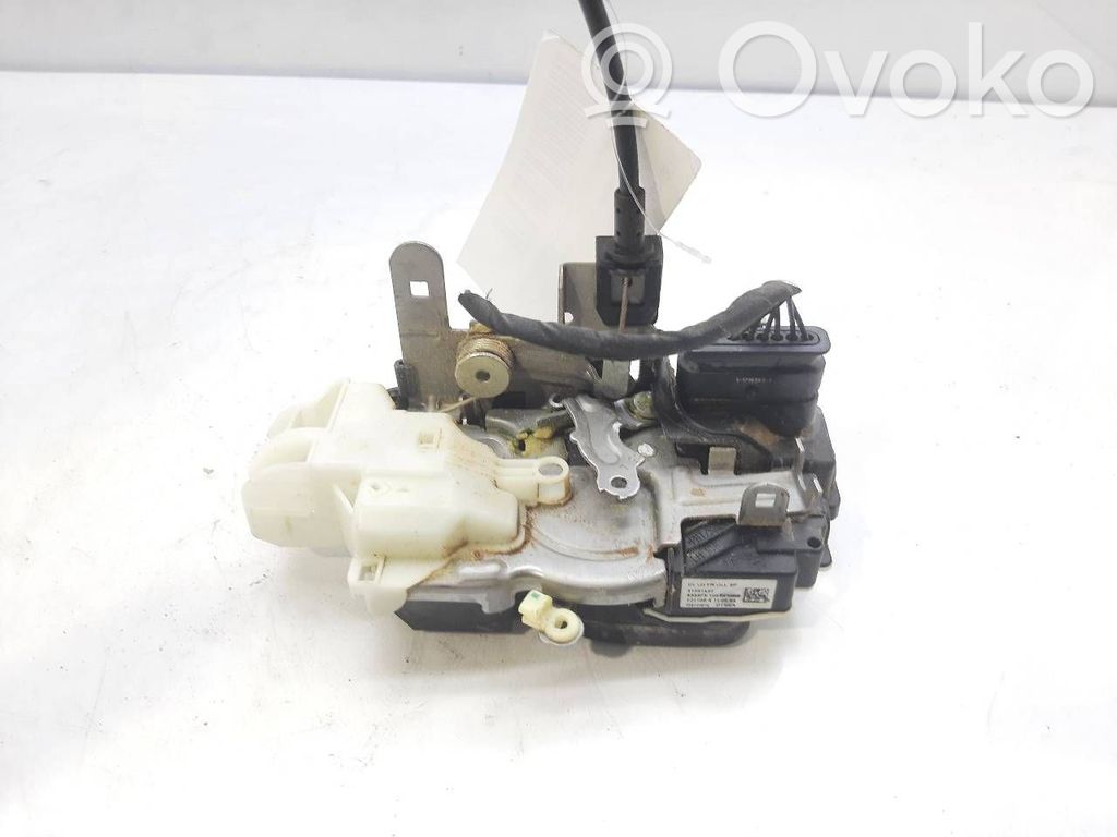 Volvo V40 Etuoven lukko 