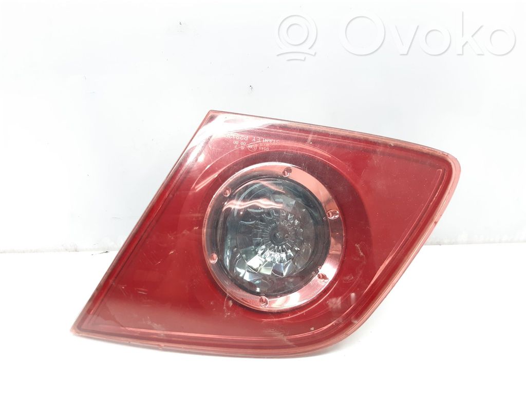 Lampy tylnej klapy bagażnika   BP4K513H0C