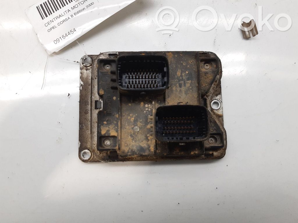 Opel Corsa B Engine control unit/module 