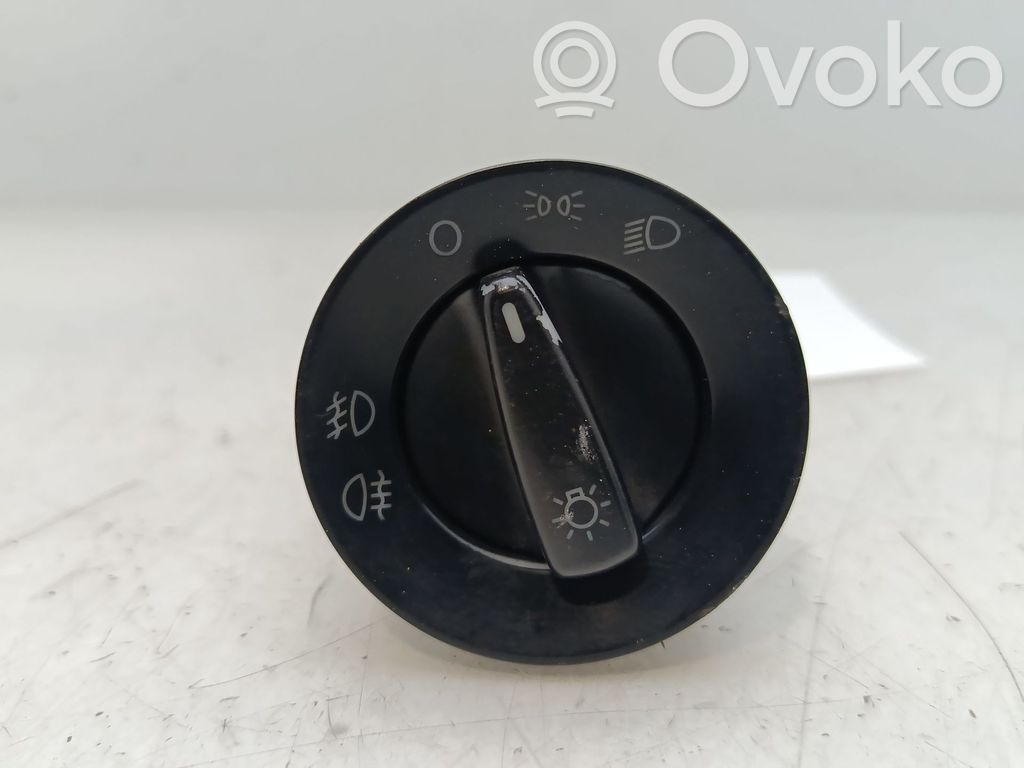 Lichtschalter   1U0941531D