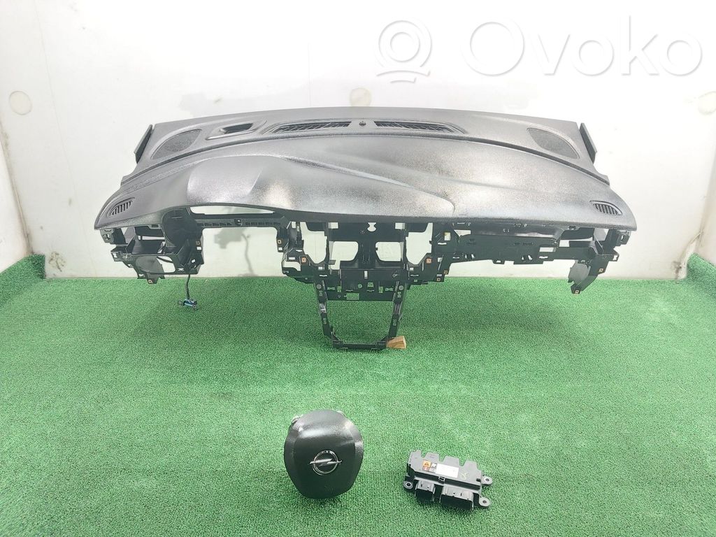 Opel Astra K Set planșă bord cu airbag 