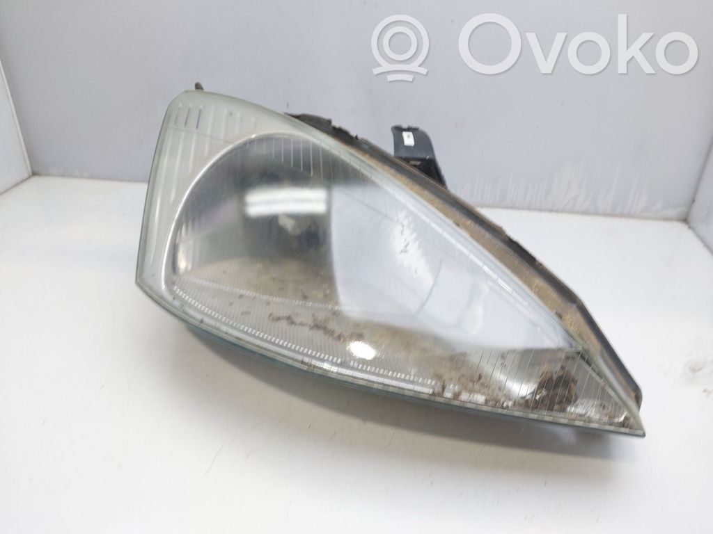 Ford Focus Scheinwerfer 