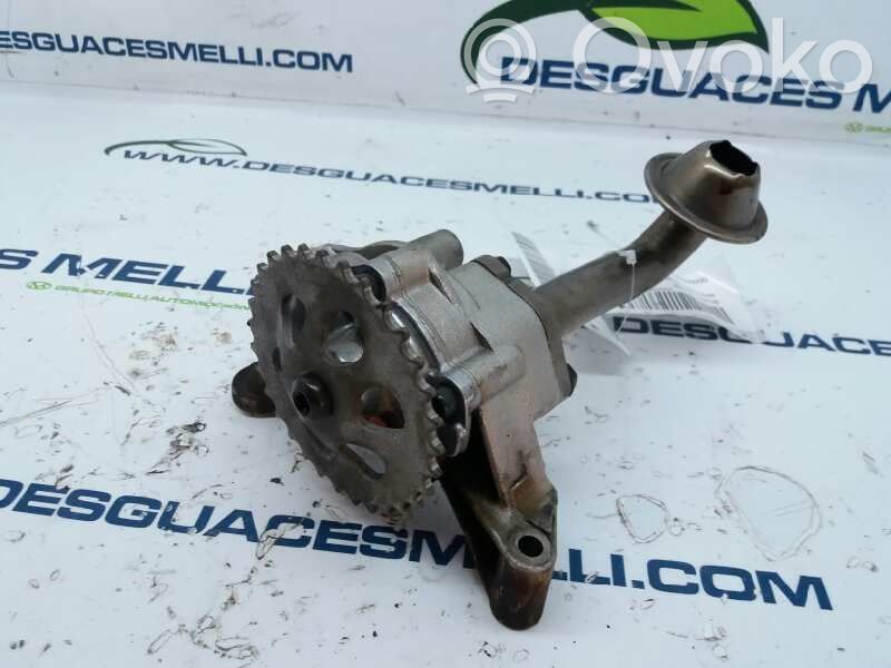 Skoda Octavia Mk2 (1Z) Bomba de aceite 