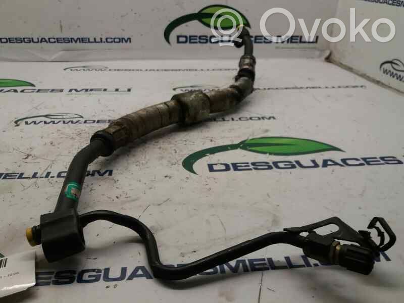BMW 3 E46 Ilmastointilaitteen putki (A/C) 