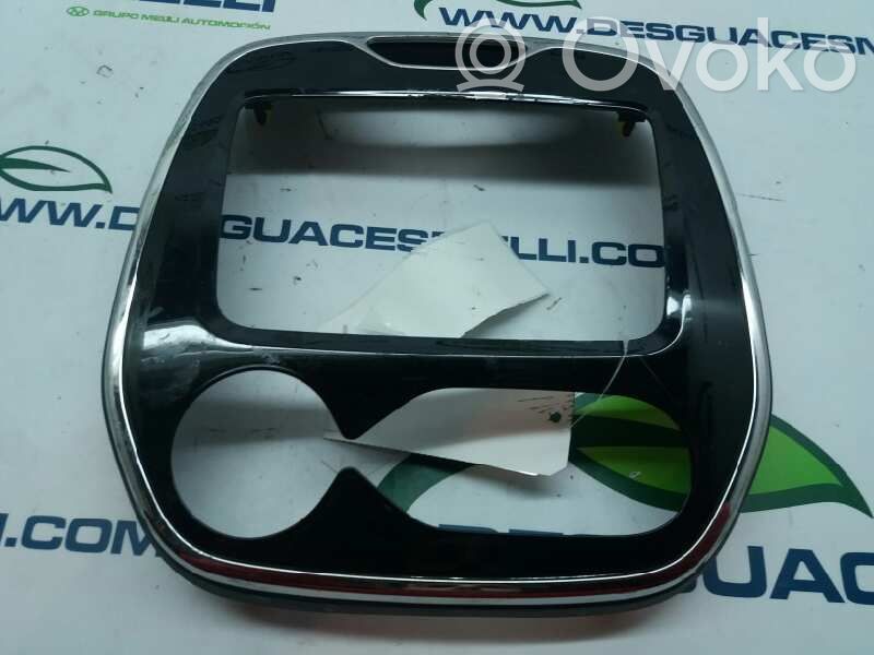 Consola central   682702540R