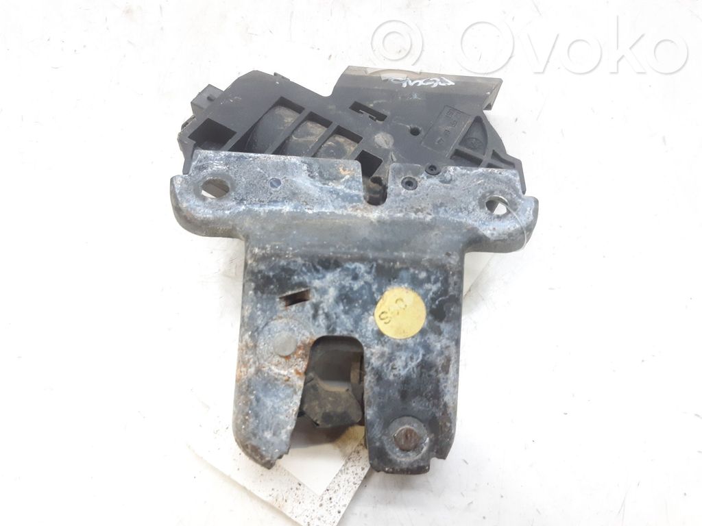 Tailgate lock latch   4E0827505B