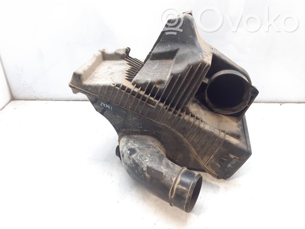 Nissan Tiida C11 Air filter box 