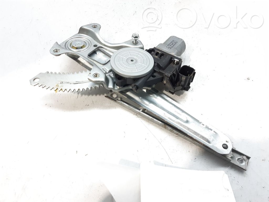 Nissan Juke I F15 Macara geam spate manuală 