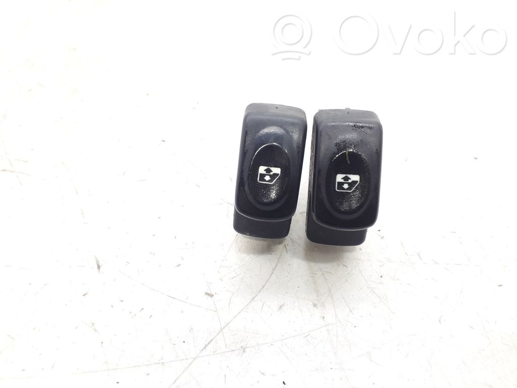Renault Clio II Electric window control switch 