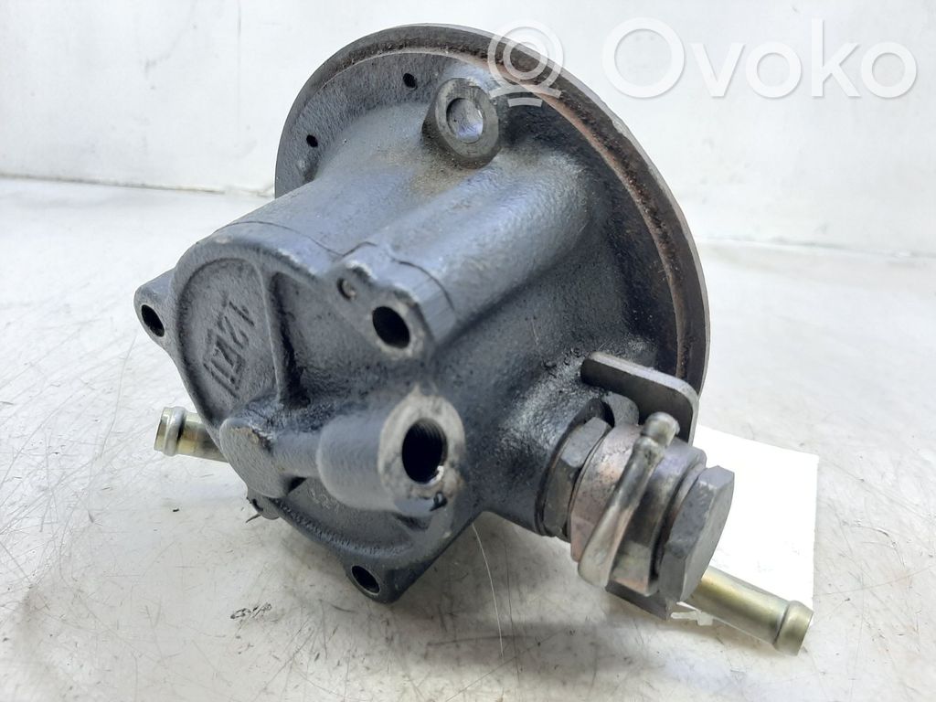 Nissan Primera Pompe à vide 
