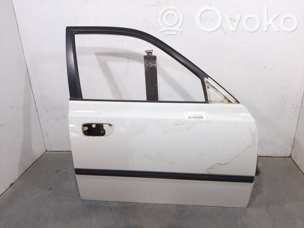 Hyundai Accent Puerta delantera 