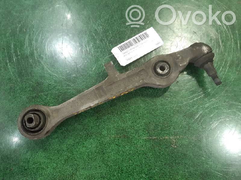 Brazo de suspensión delantero   8E0407151R