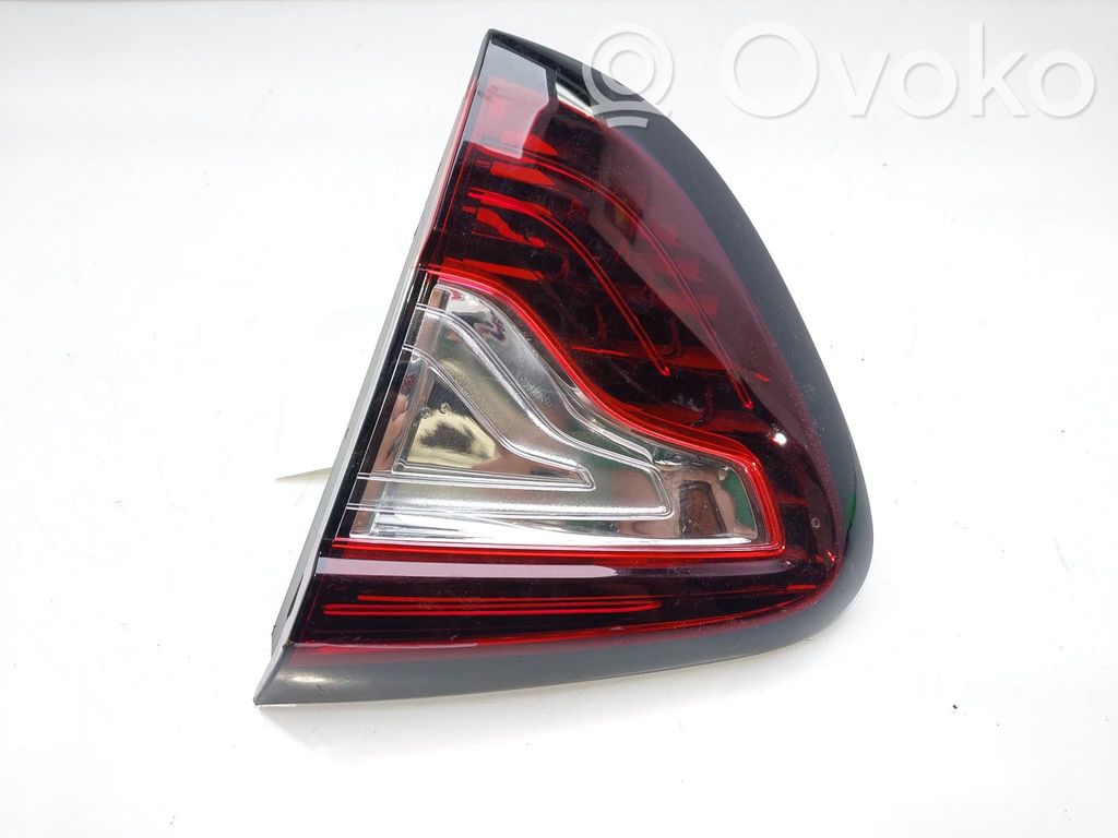 Renault Captur Lampy tylnej klapy bagażnika 