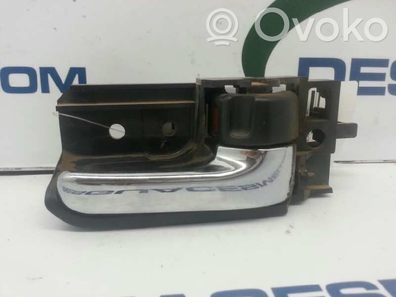 Toyota Corolla E120 E130 Manecilla interna puerta delantera 