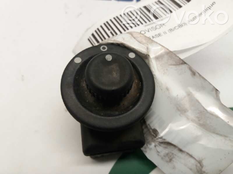 Renault Clio II Wing mirror switch 