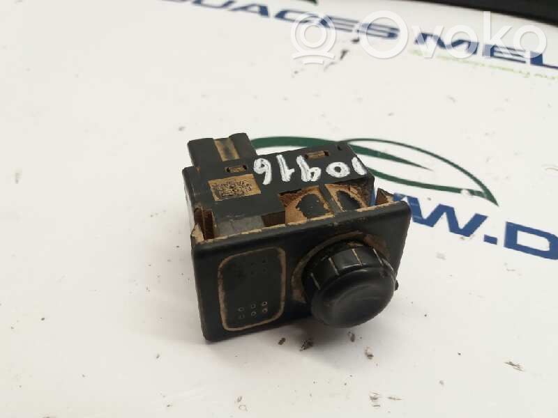 Nissan Navara D22 Interruptor del espejo lateral 