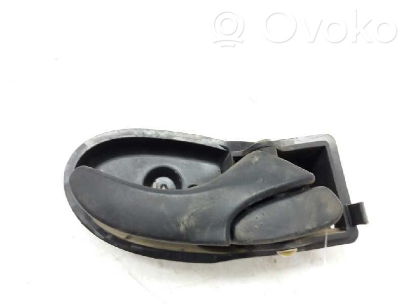 Ford Focus Manecilla interna puerta delantera 