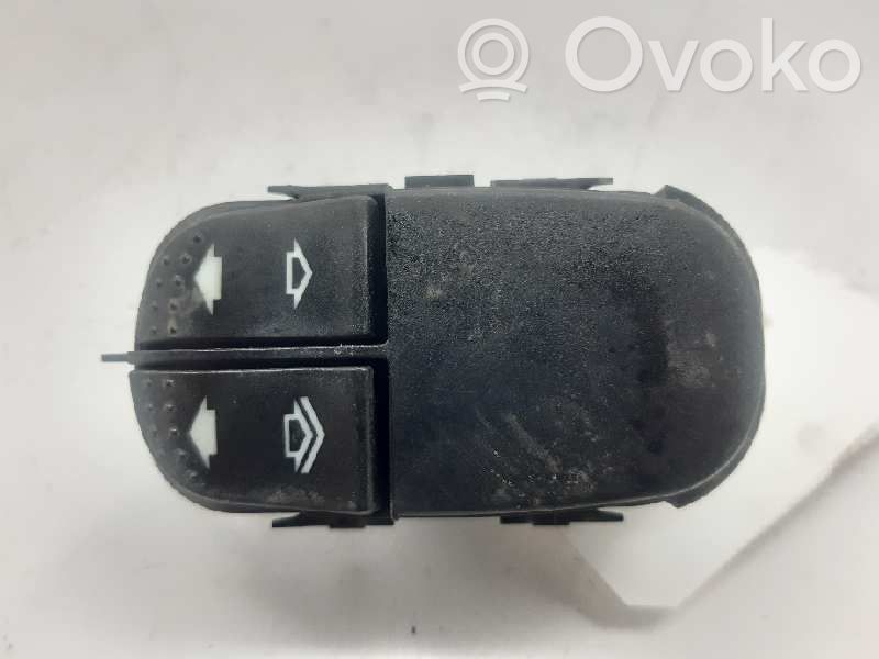 Interruptor del elevalunas eléctrico   YS4T14529AA