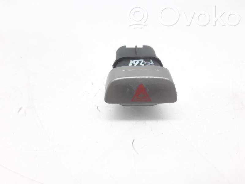 Ford Focus Botón interruptor de luz de peligro 