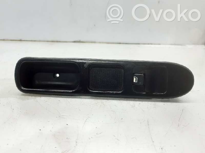 Peugeot 307 Electric window control switch 