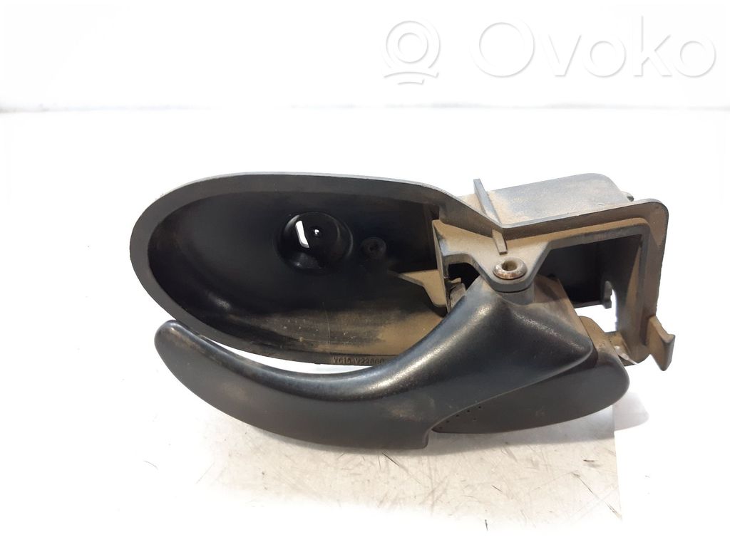 Manecilla interna puerta delantera   YC15V22600AB